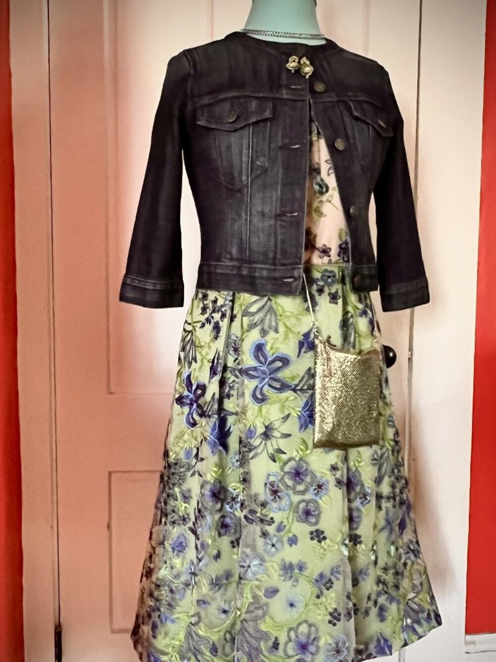 🌿 4‑Piece Styled Outfit "Spring Fling" Denim, Florals & Metallic Green Accents